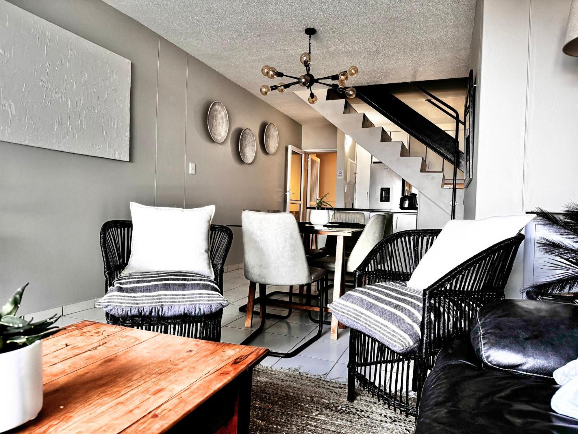 Alluring Beachscapes In Apartment Umdloti