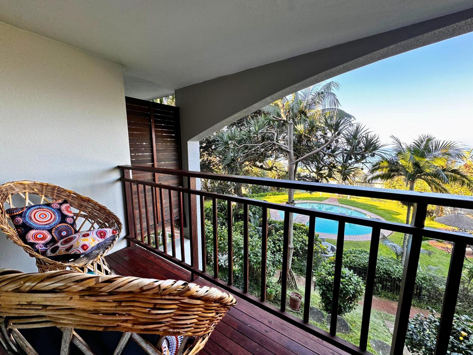 Apartment Alluring Beachscapes In