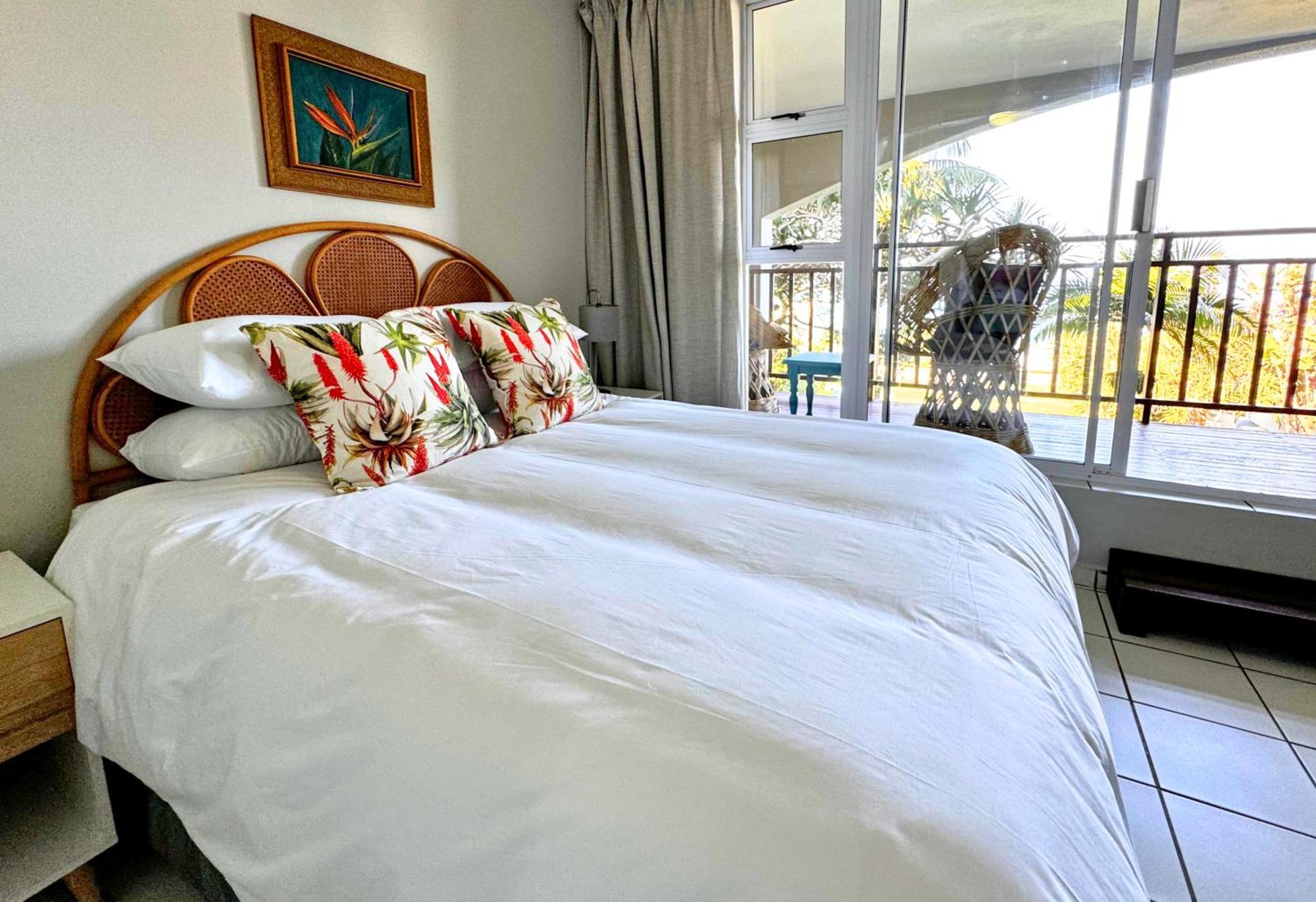Alluring Beachscapes In Apartment *